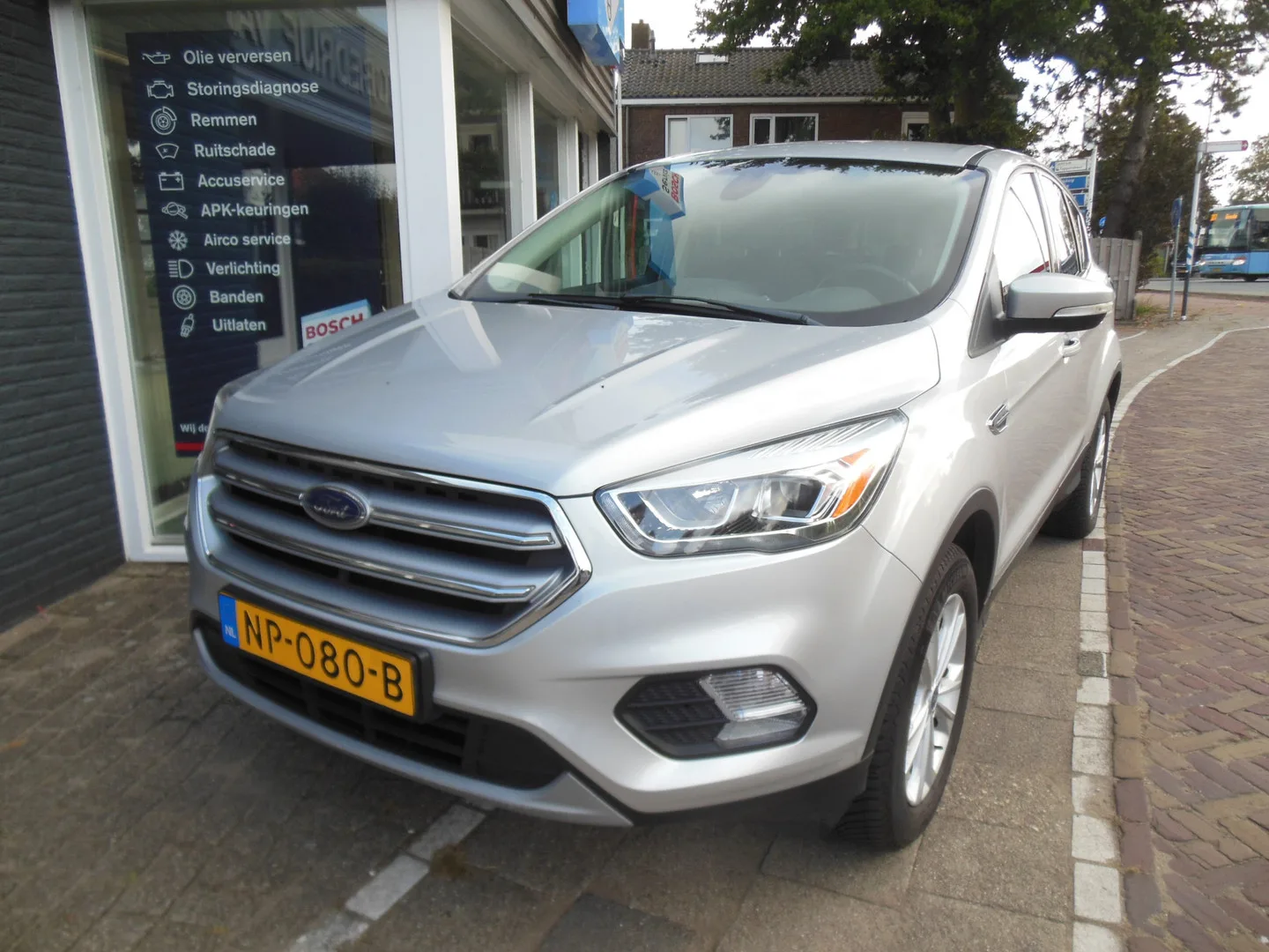 Ford Kuga (2017) — foto 1