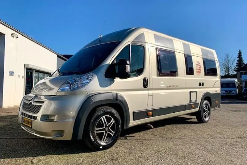 Pössl Globecar (2014)