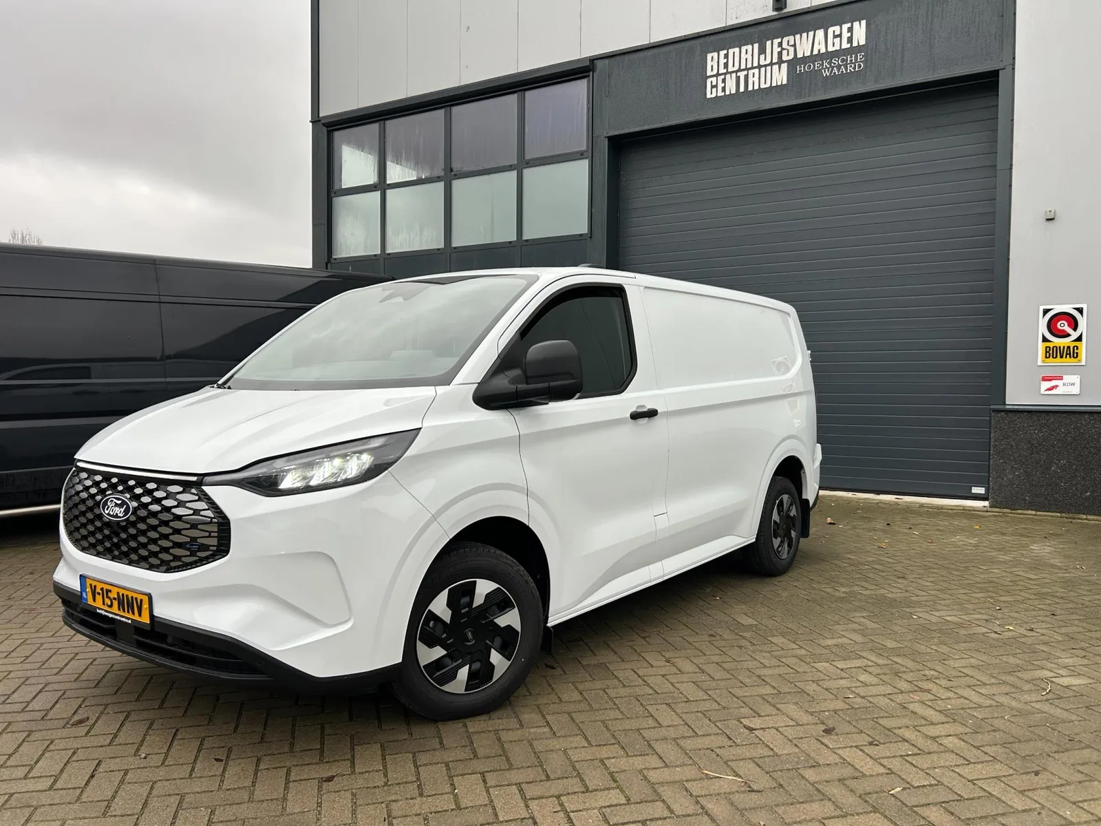 Ford E-Transit Custom (2025) — foto 1
