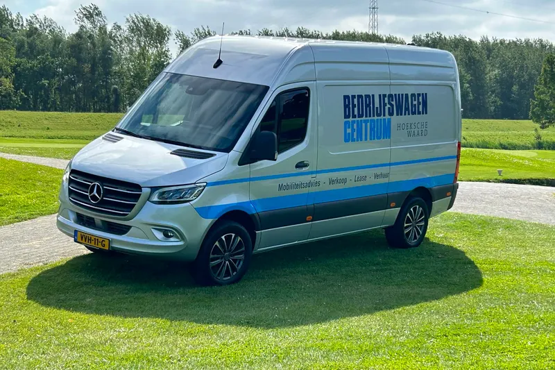 Mercedes-Benz Sprinter (2023)