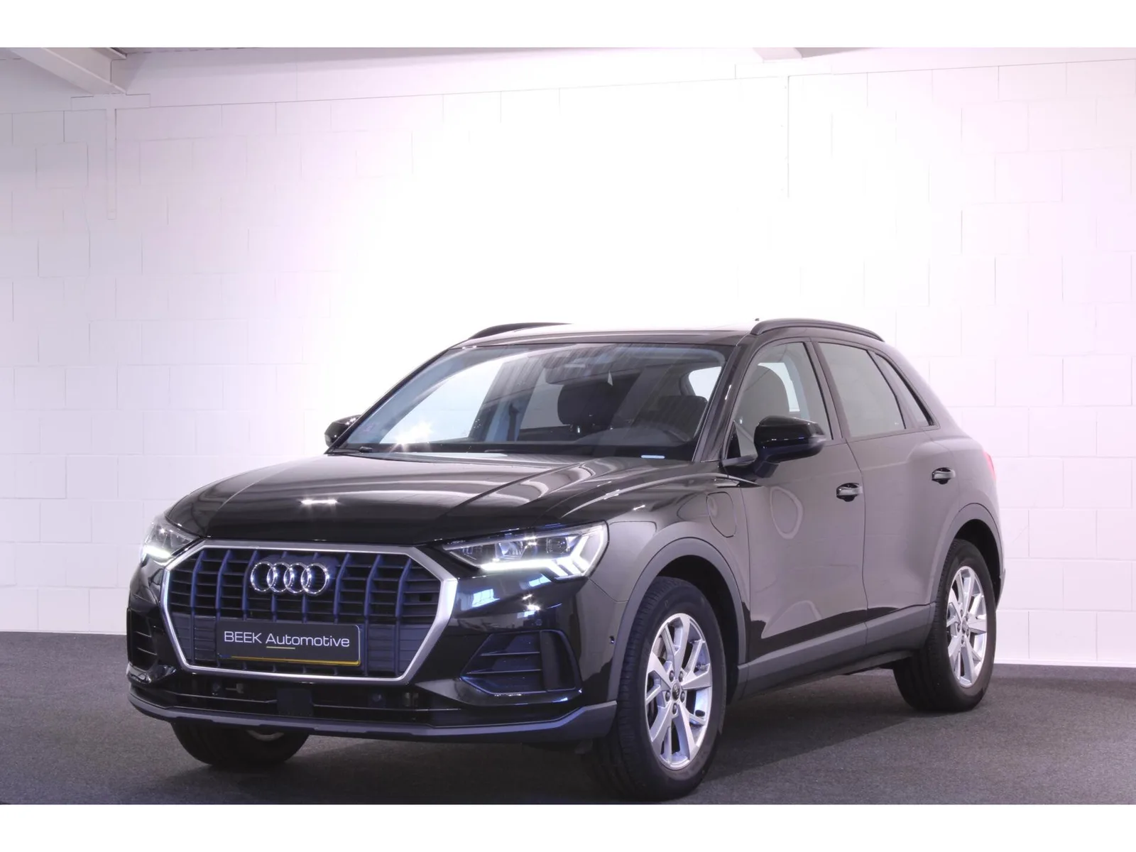 Audi Q3 (2021) — foto 1