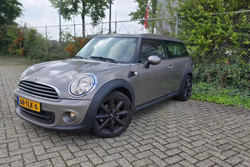 MINI Clubman (2012)