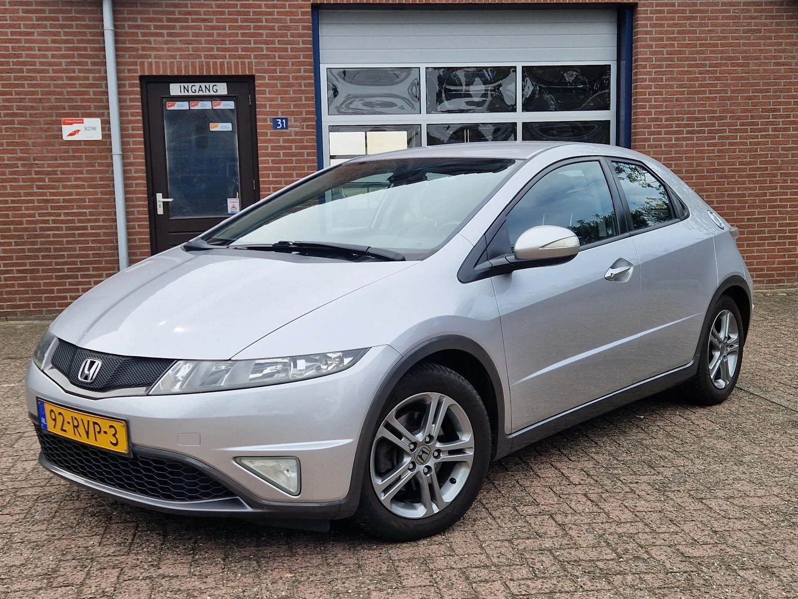 Honda Civic (2011) — foto 1