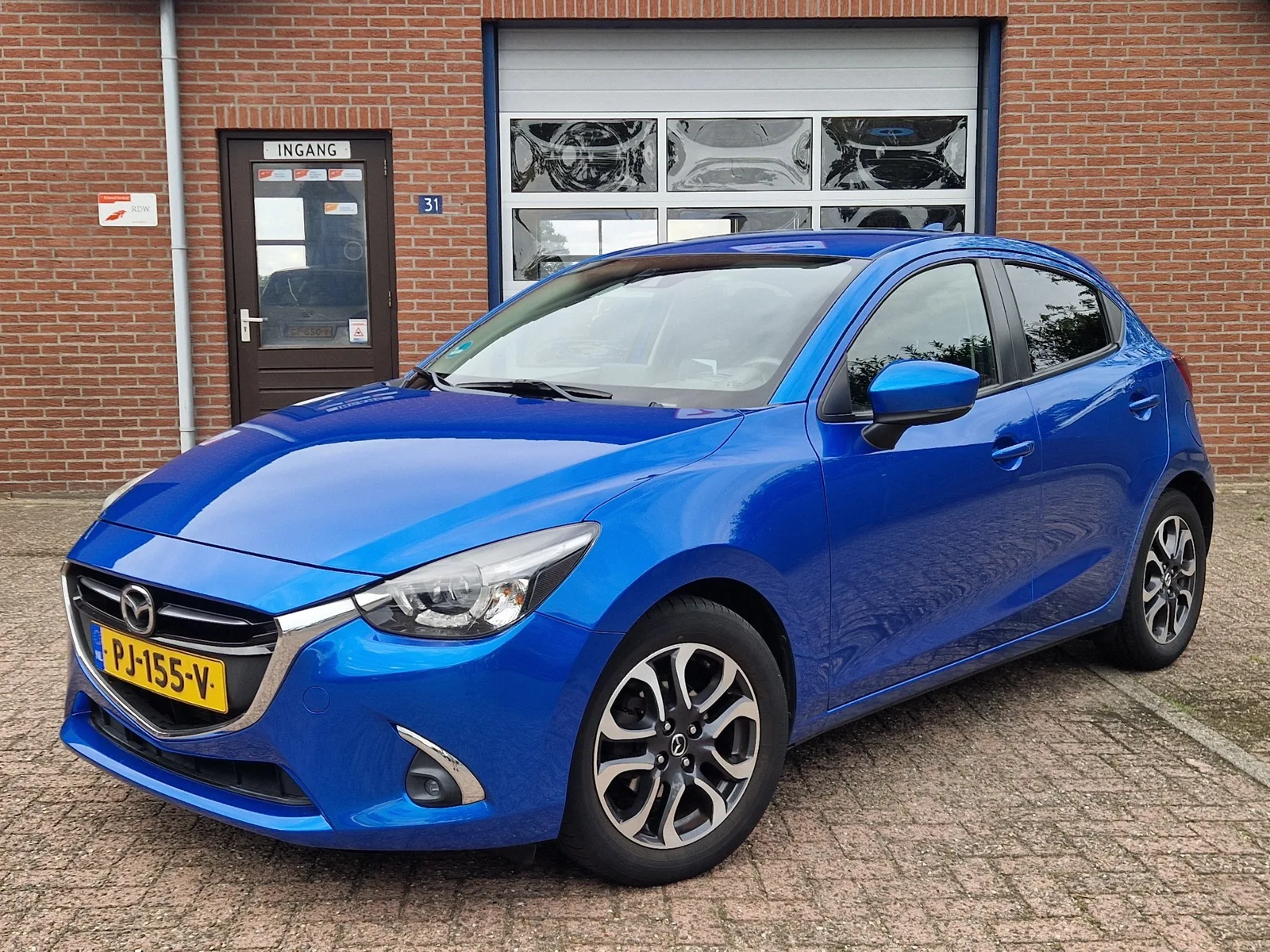 Mazda 2 (2017) — foto 1