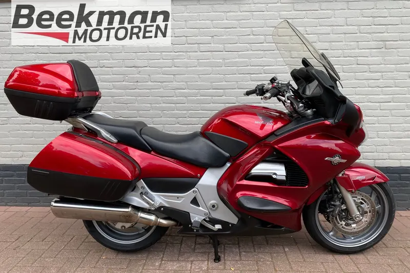 Honda ST 1300 PAN European (2015)