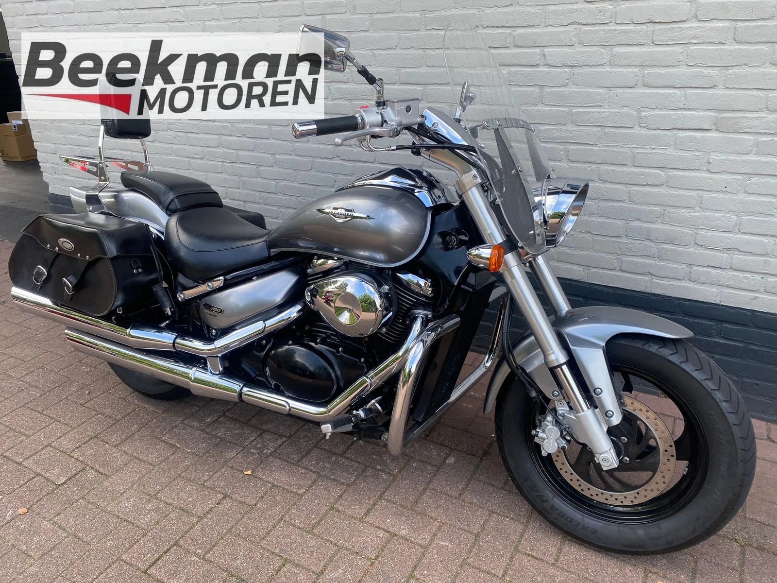 Suzuki VZ 800 Marauder (2006) — foto 1