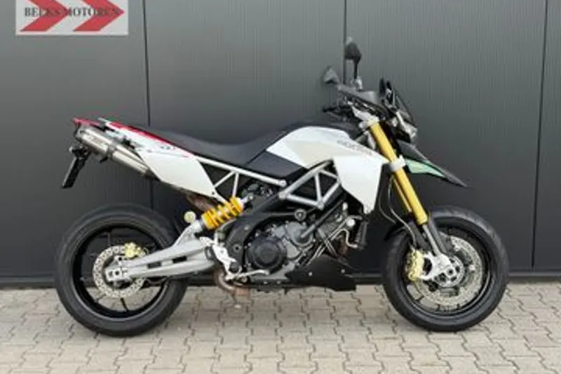 Aprilia Dorsoduro 1200 (2011)