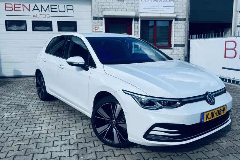 Volkswagen Golf (2022)