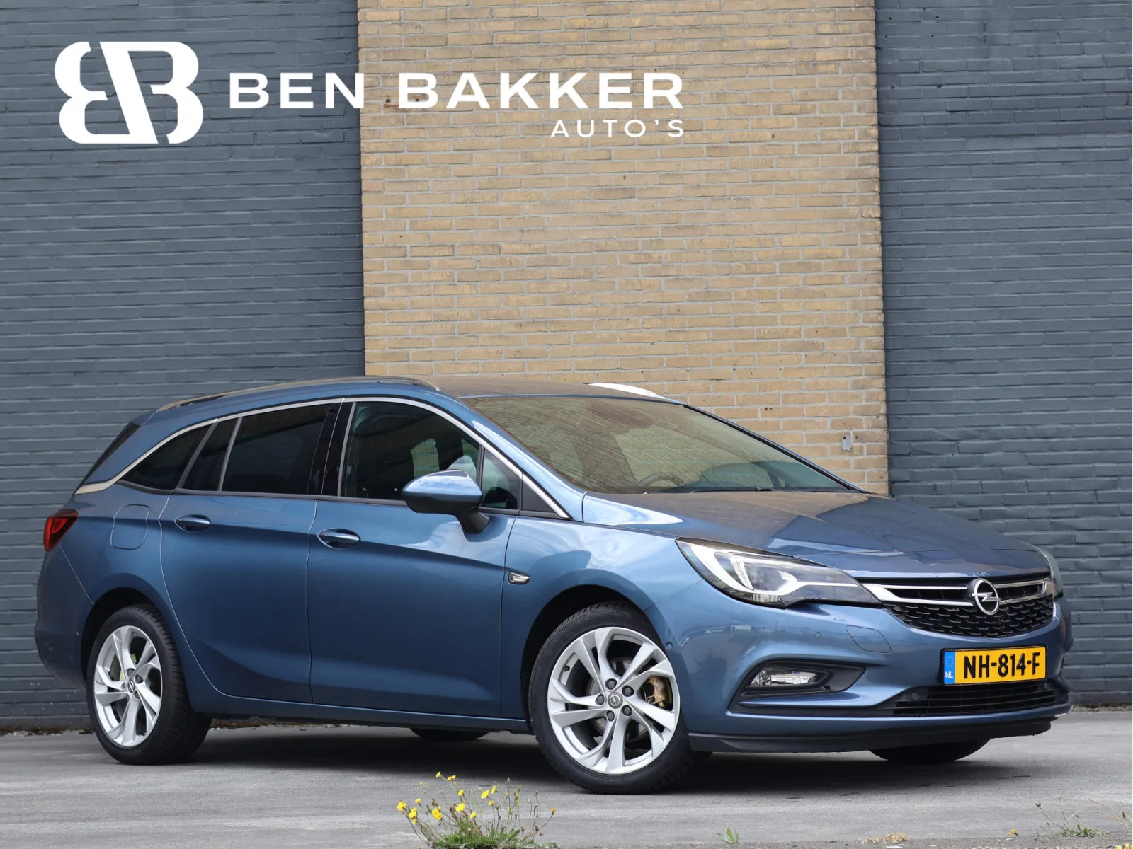 Opel Astra Sports Tourer (2017) — foto 1