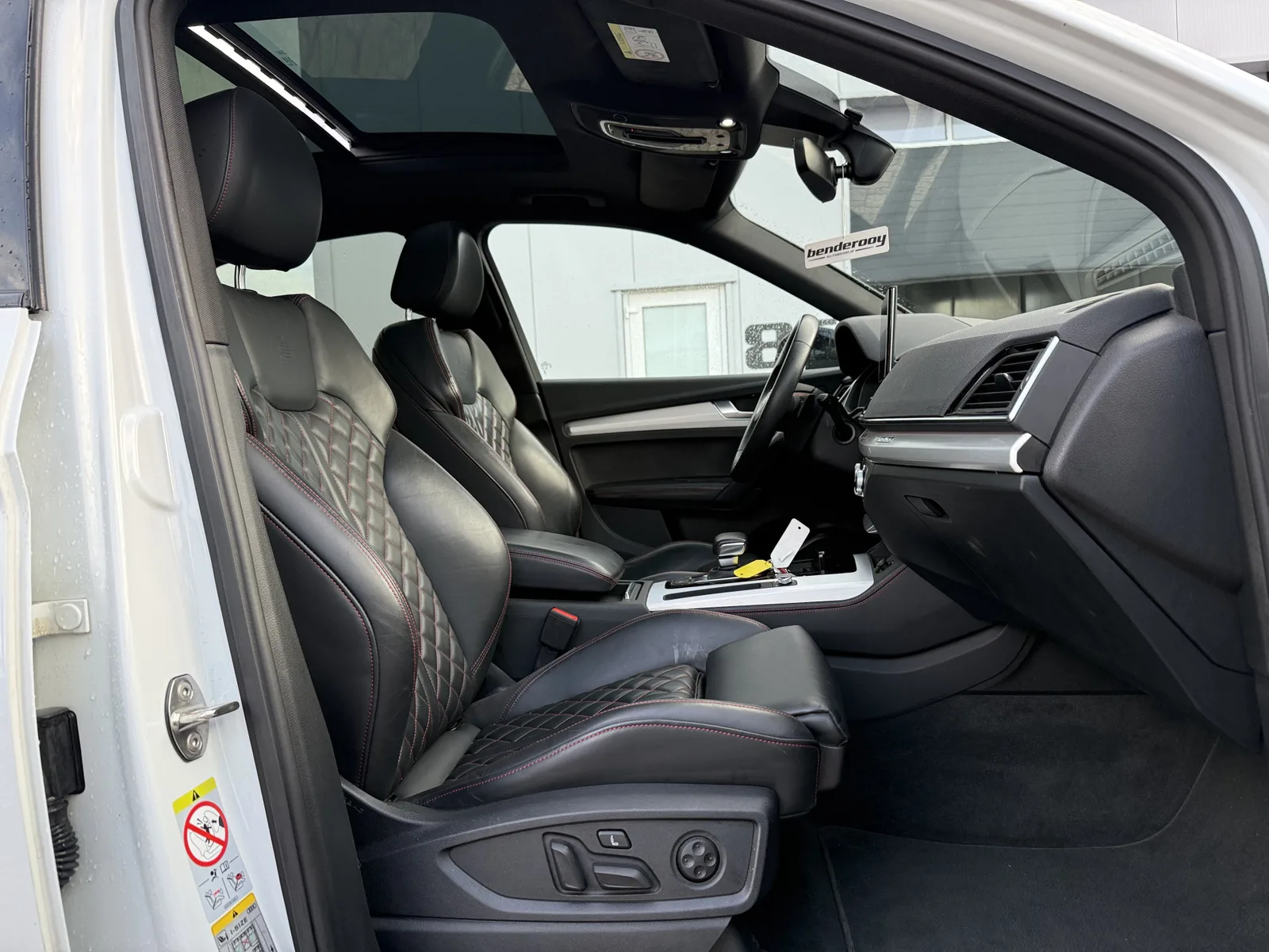 Audi Q5 Sportback (2023) — foto 1