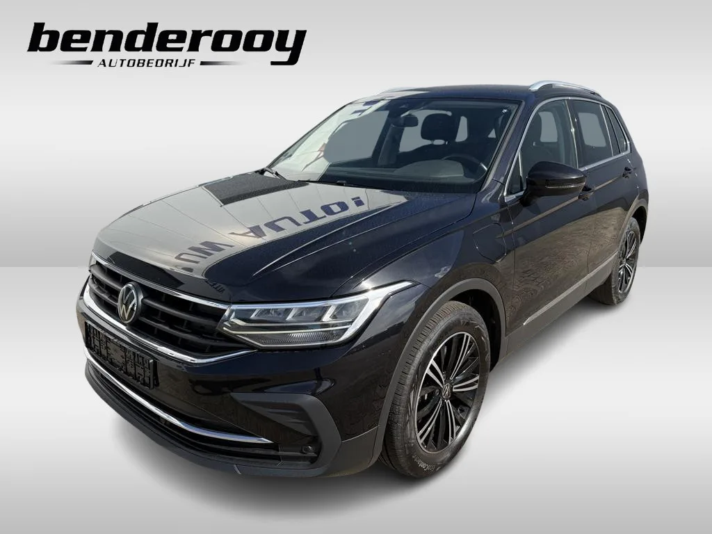 Volkswagen Tiguan (2021) — foto 1