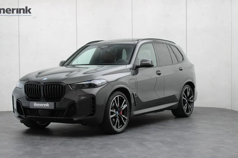 BMW X5 (2023)
