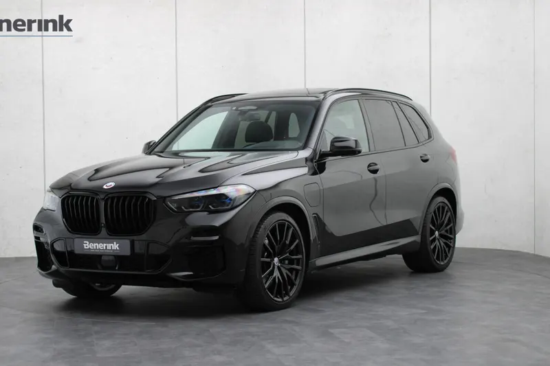 BMW X5 (2022)