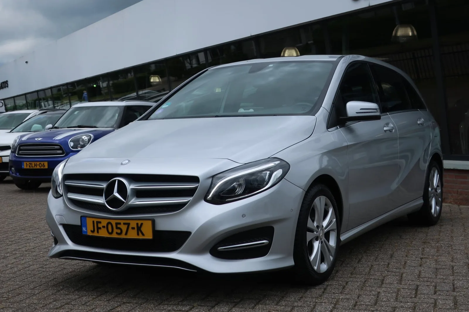 Mercedes-Benz B-Klasse (2016) — foto 1