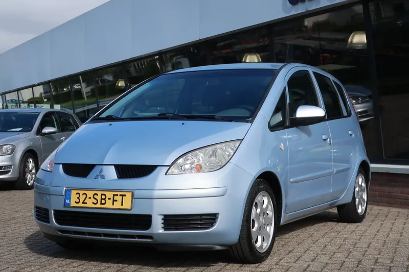 Mitsubishi Colt (2005)