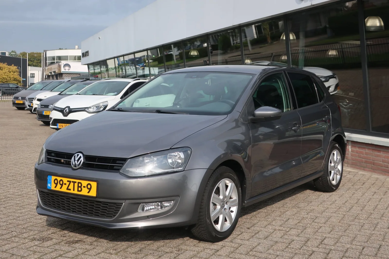 Volkswagen Polo (2013) — foto 1