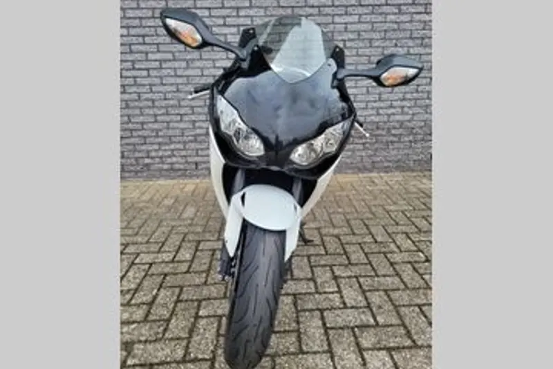 Honda CBR 1000 RR Fireblade (2008)