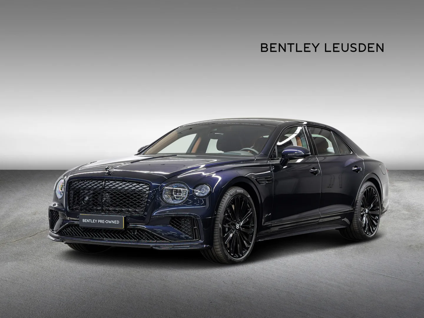 Bentley Flying Spur (2025) — foto 1