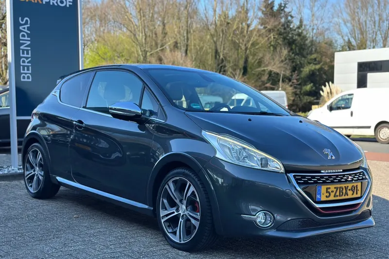Peugeot 208 (2014)