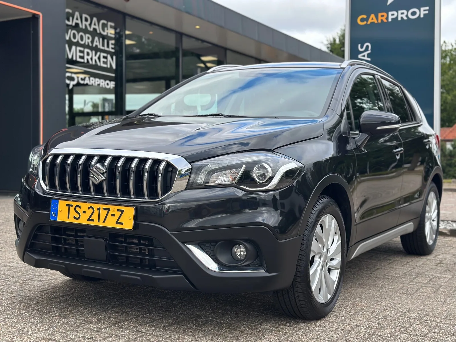 Suzuki S-Cross (2018) — foto 1