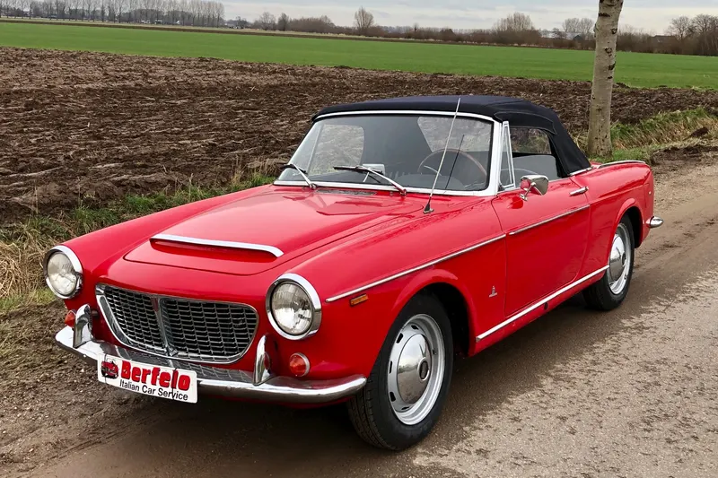 Fiat Spider (1962)