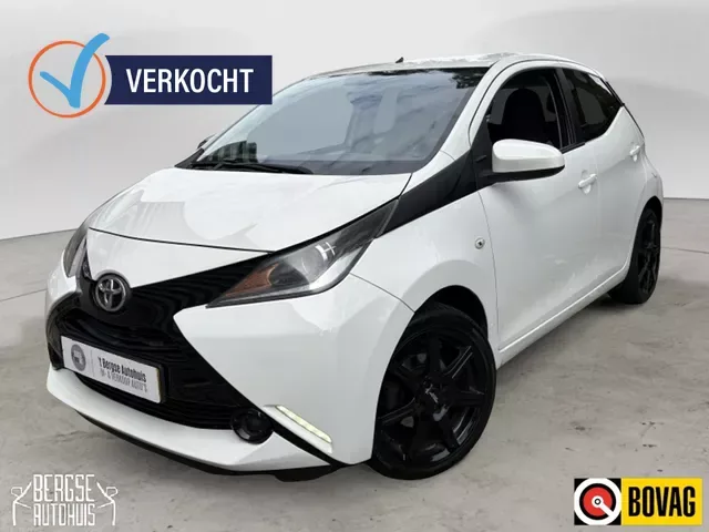 Toyota Aygo (2015) — foto 1