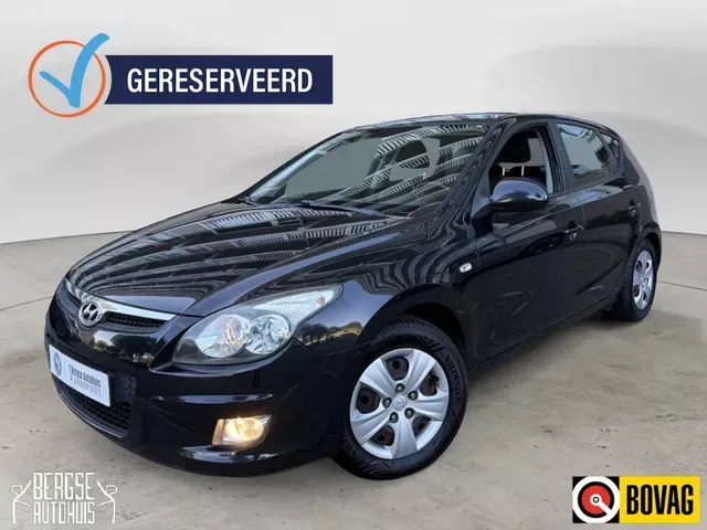 Hyundai i30 (2010) — foto 1
