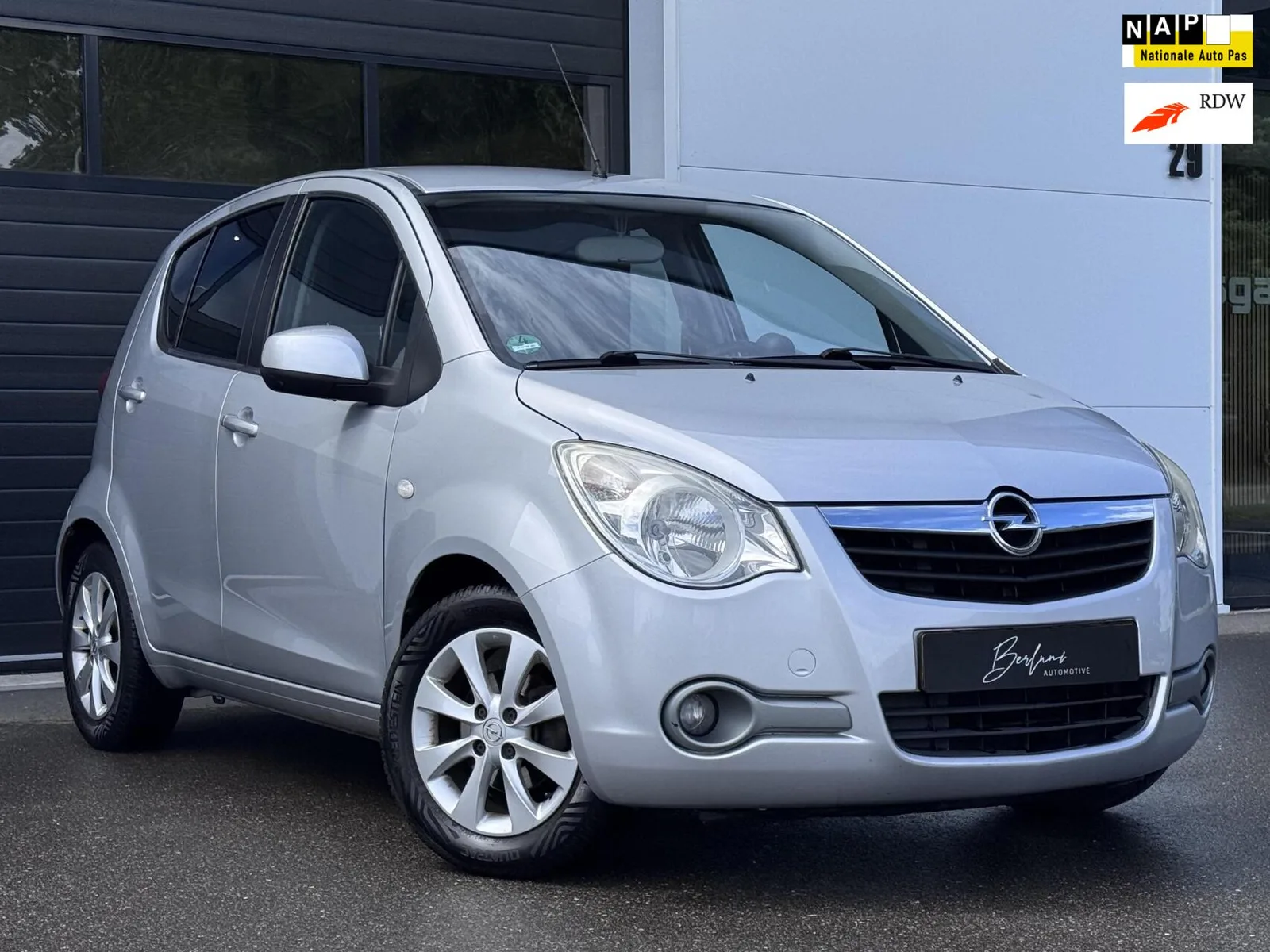 Opel Agila (2014) — foto 1