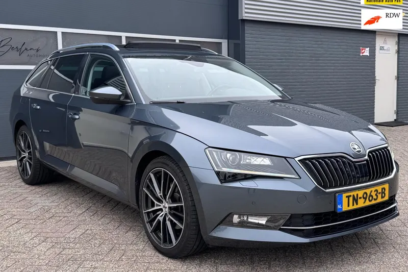 Škoda Superb (2018)