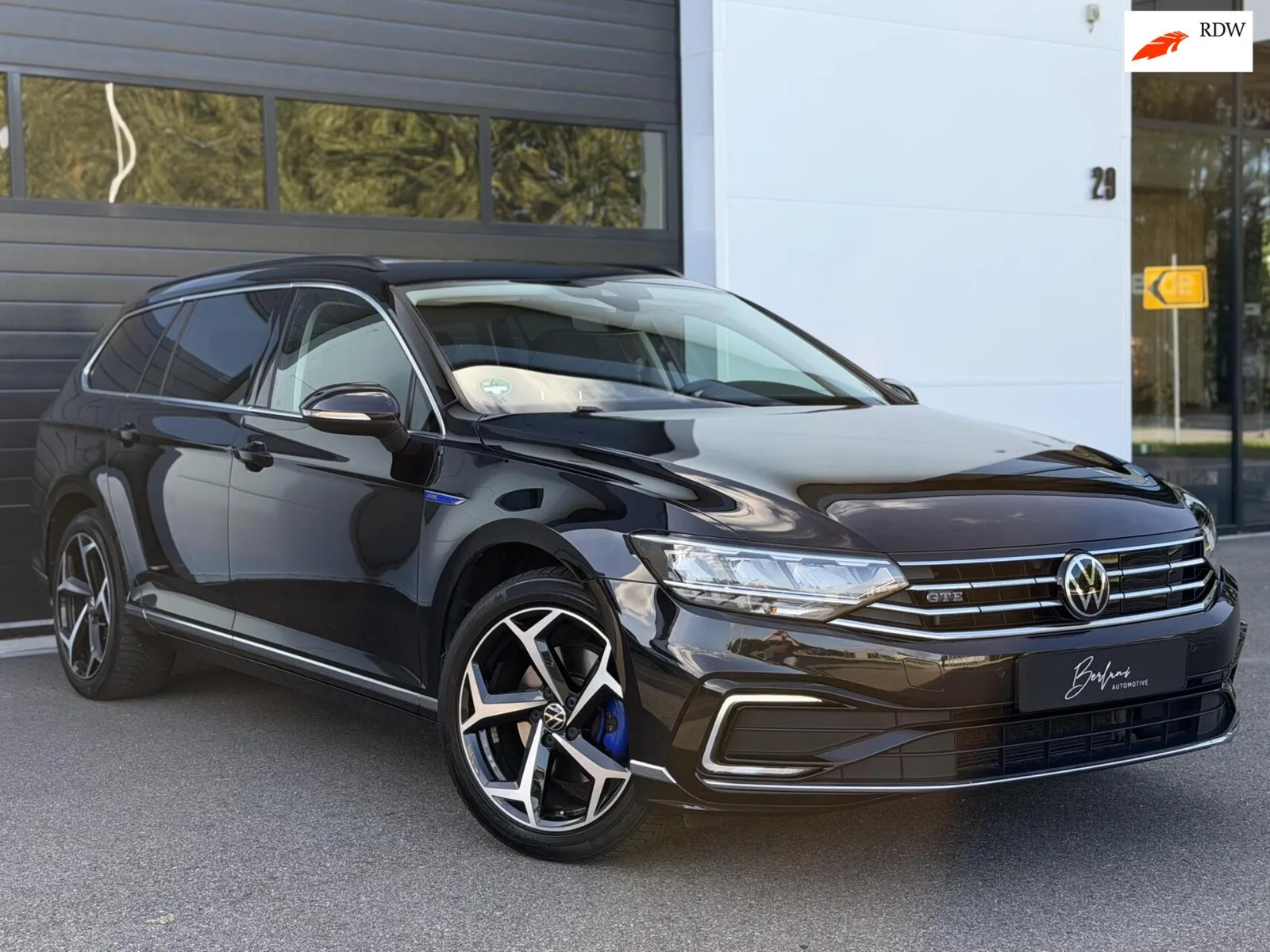 Volkswagen Passat (2020) — foto 1