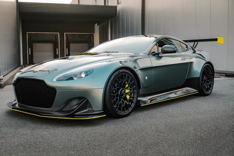 Aston Martin Vantage (2018)