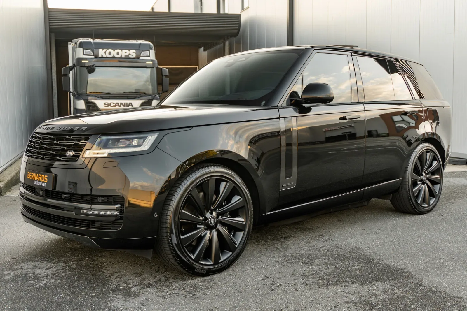 Land Rover Range Rover (2024) — foto 1