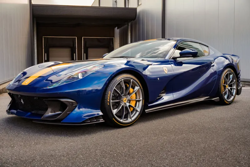 Ferrari 812 (2023)