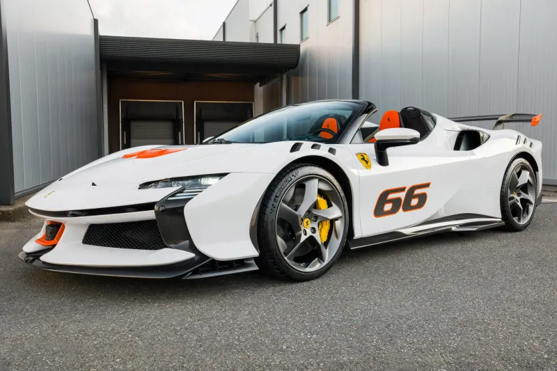 Ferrari SF90 (2024)