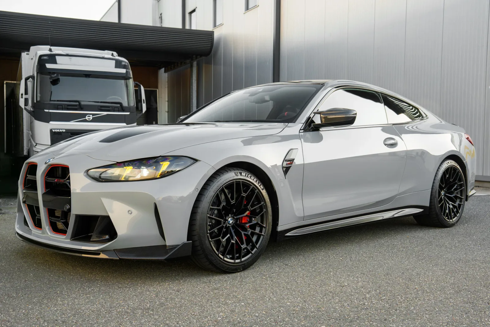 BMW M4 (2026) — foto 1