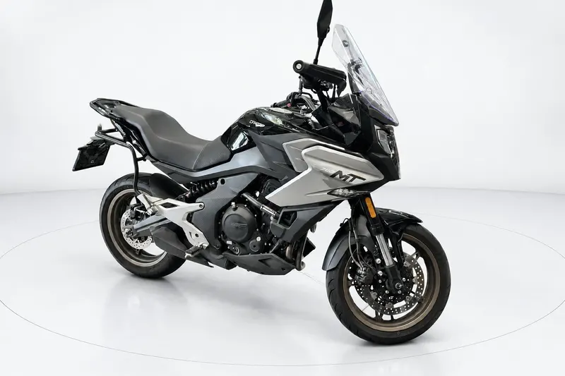 CFMoto 700 MT (2024)
