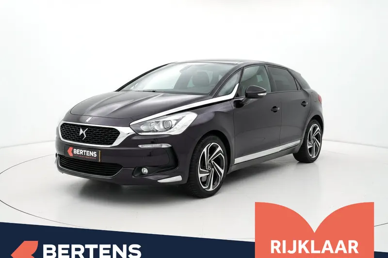 DS 5 (2015)