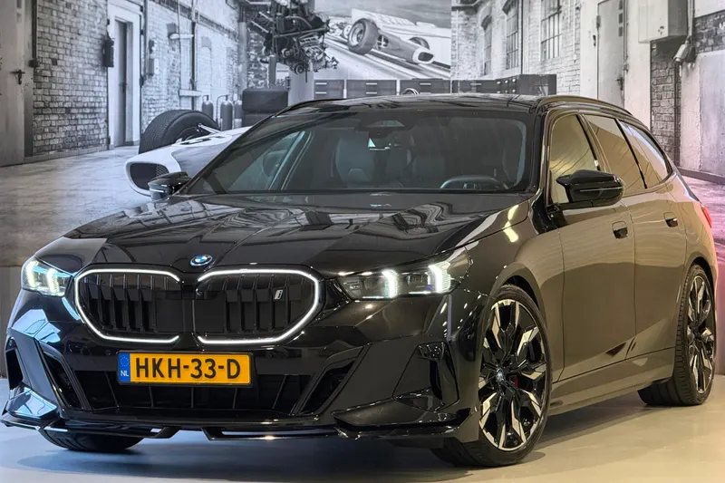 BMW i5 (2025)