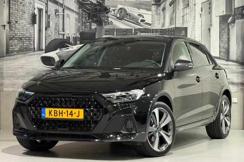 Audi A1 Allstreet (2023)