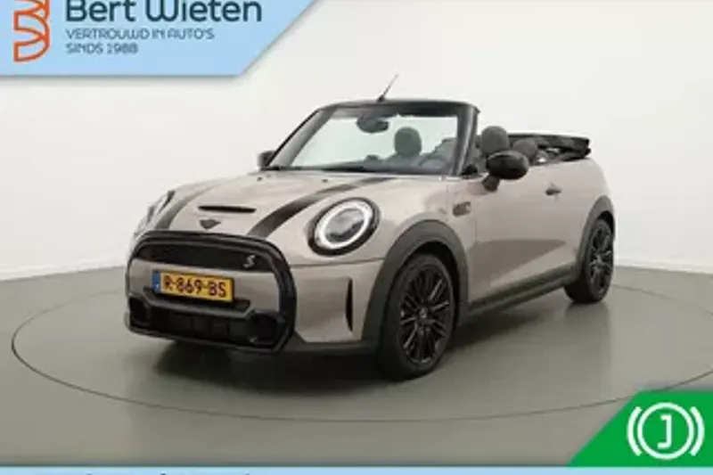 MINI Cabrio (2022)