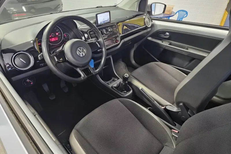 Volkswagen Up! (2013)
