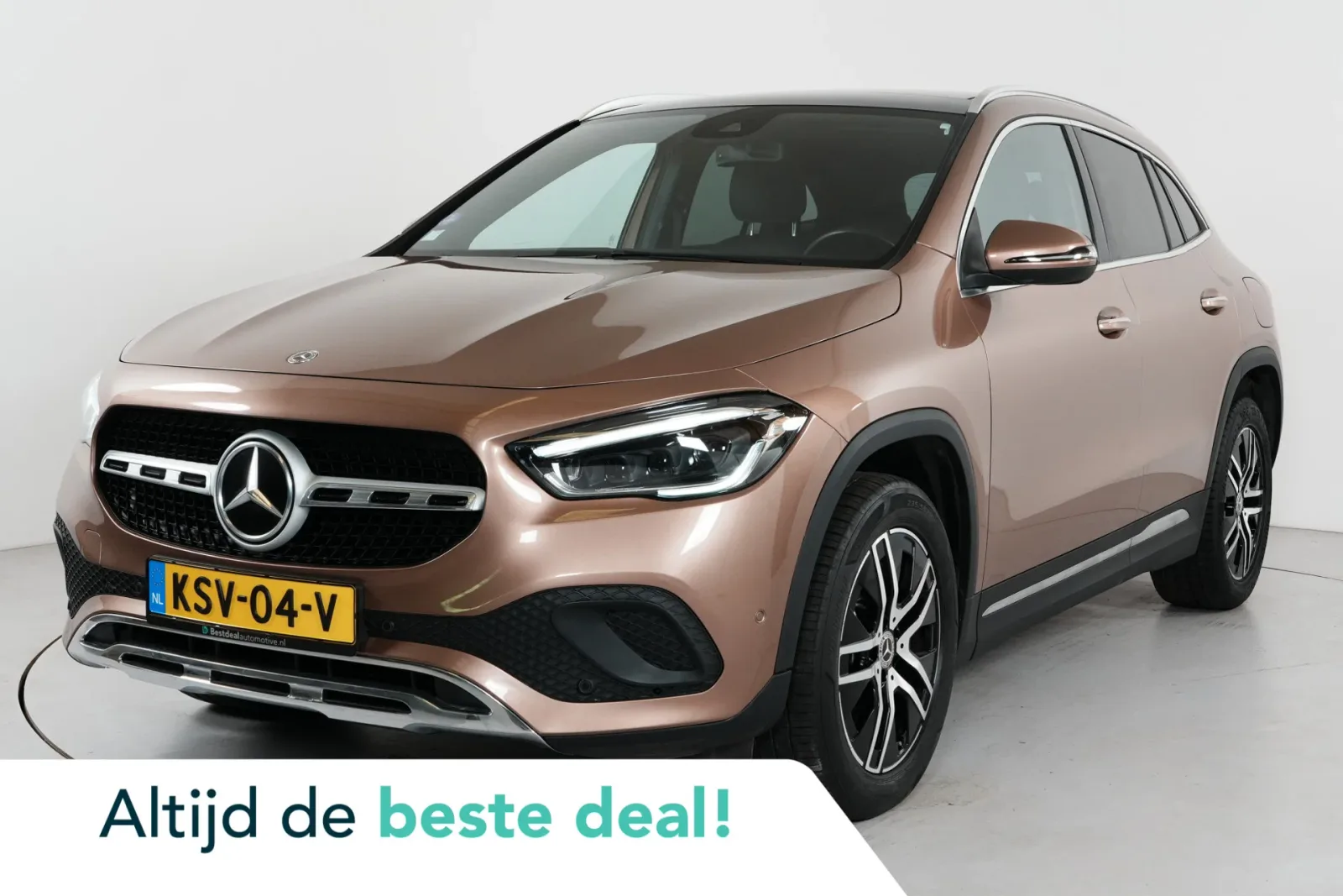 Mercedes-Benz GLA (2022) — foto 1