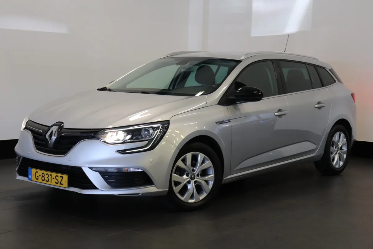 Renault Mégane (2019) — foto 1