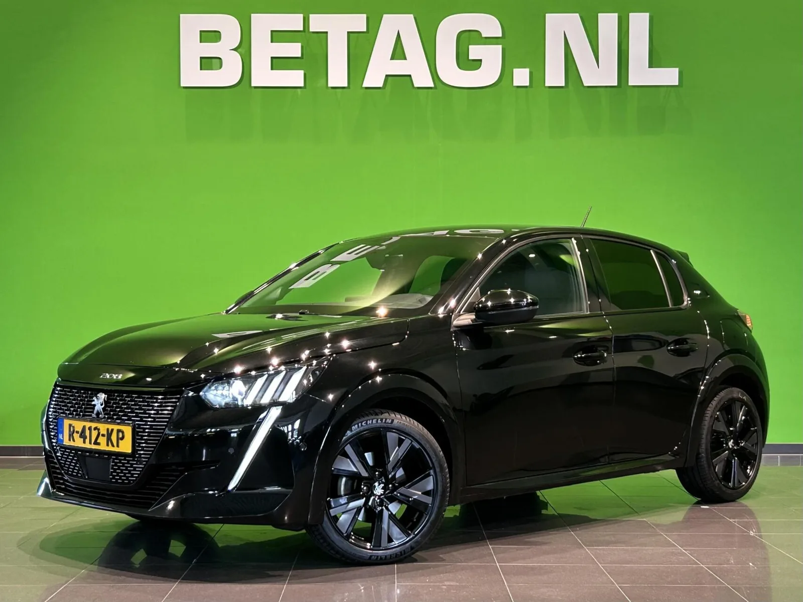 Peugeot 208 (2022) — foto 1