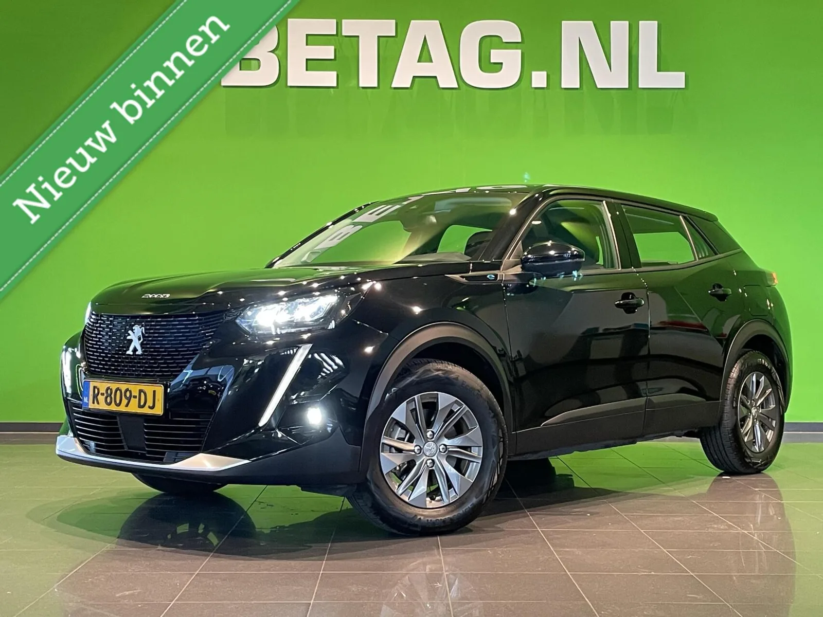 Peugeot e-2008 (2022) — foto 1