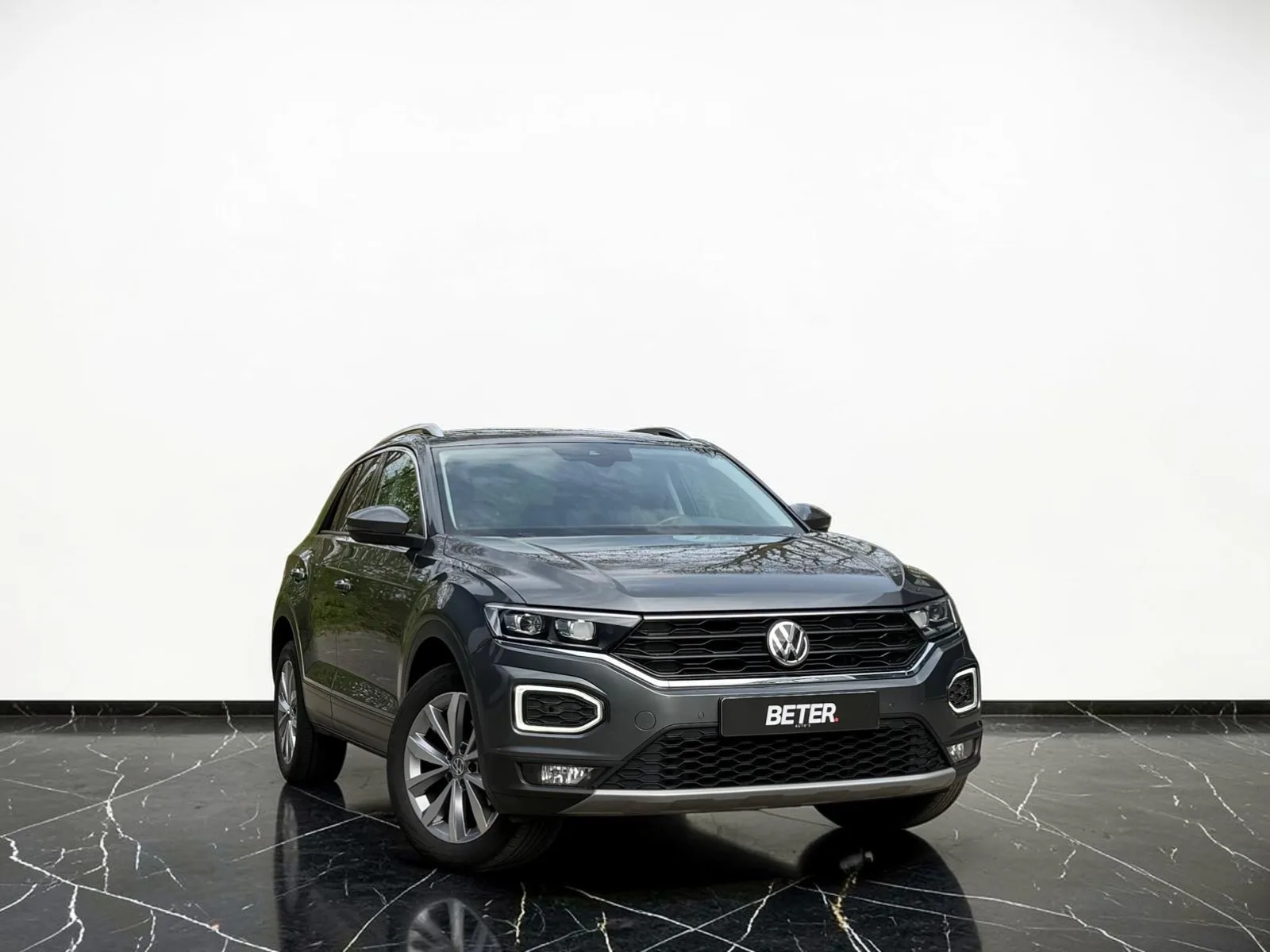 Volkswagen T-Roc (2020) — foto 1