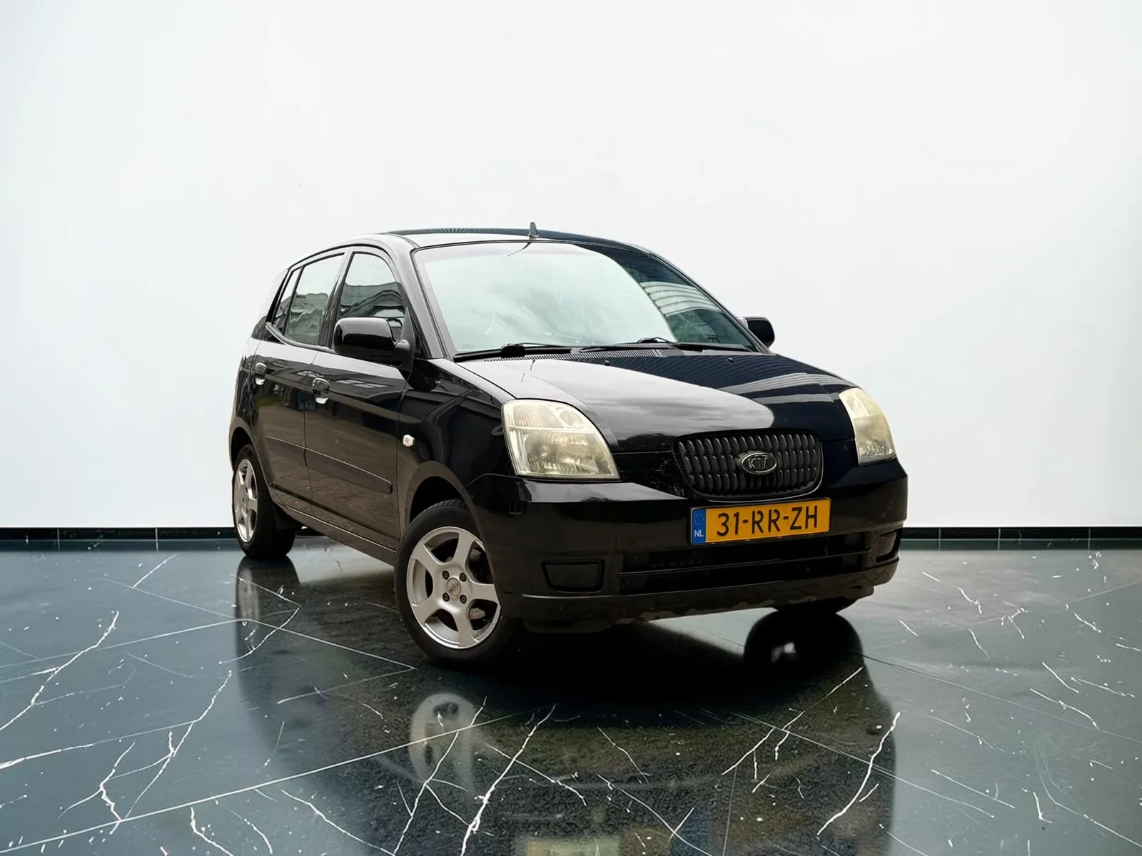 Kia Picanto (2005) — foto 1