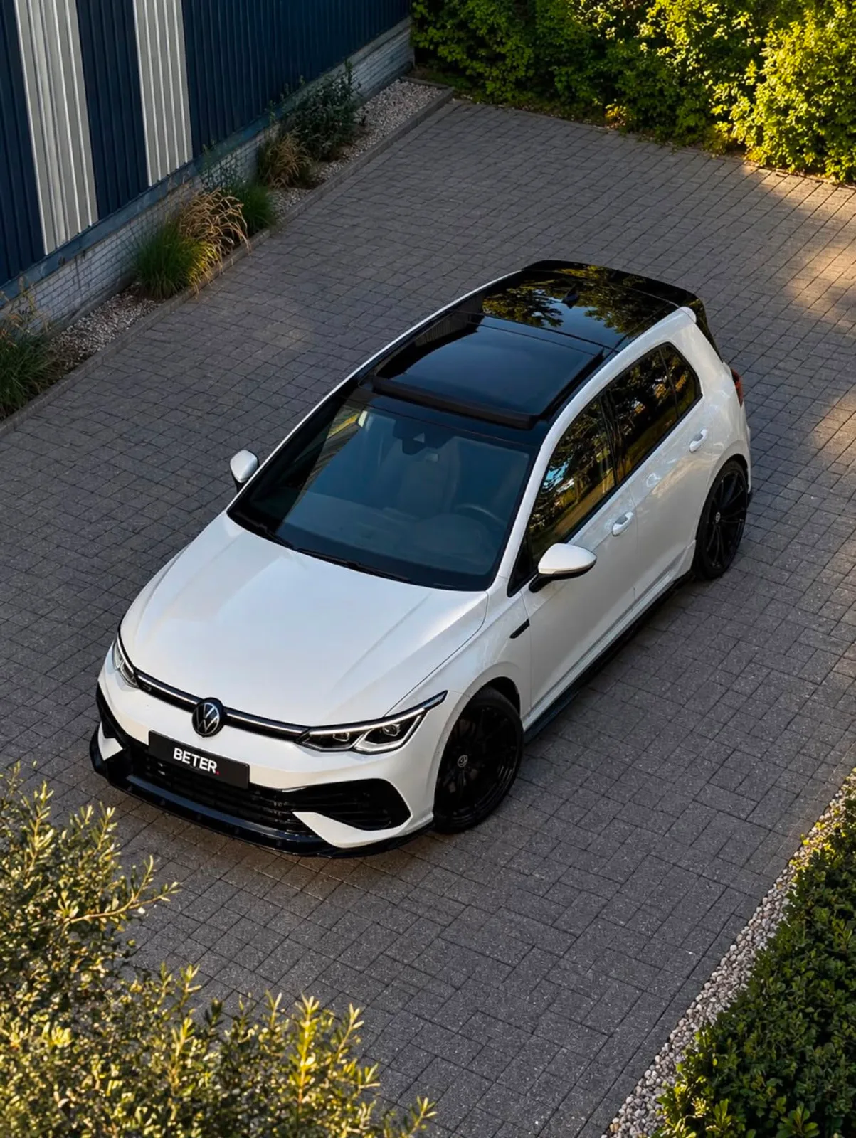 Volkswagen Golf (2021) — foto 1