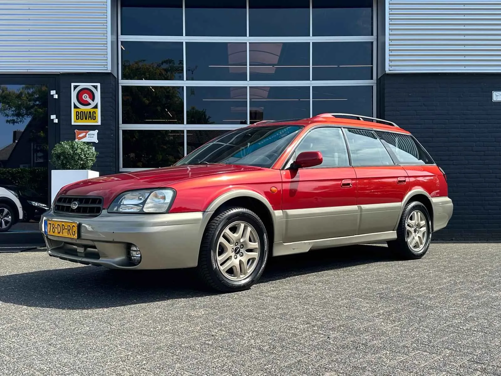 Subaru Legacy (1999) — foto 1