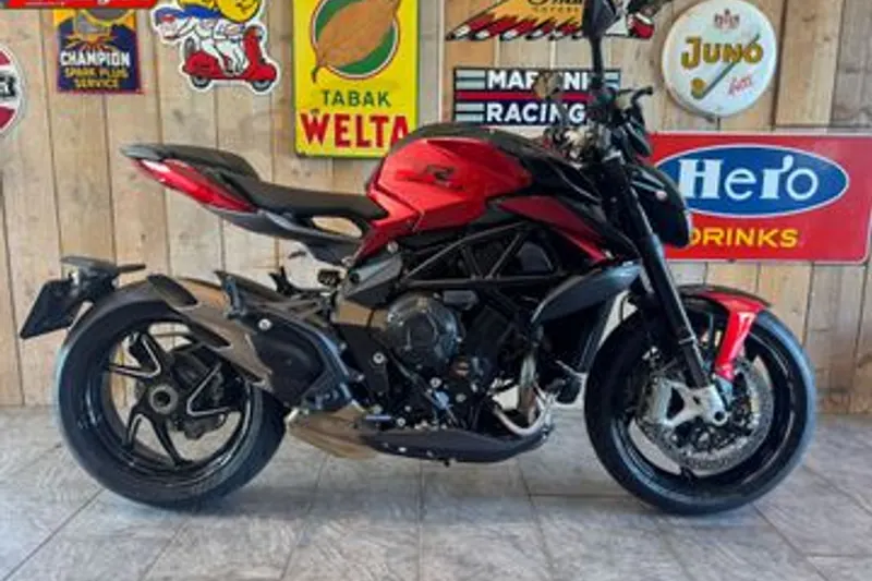 MV Agusta Brutale 800 RR (2024)